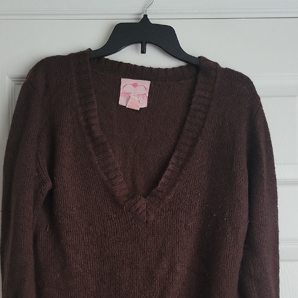 Brown V-Neck Women's Sweater - Picture 3 of 10